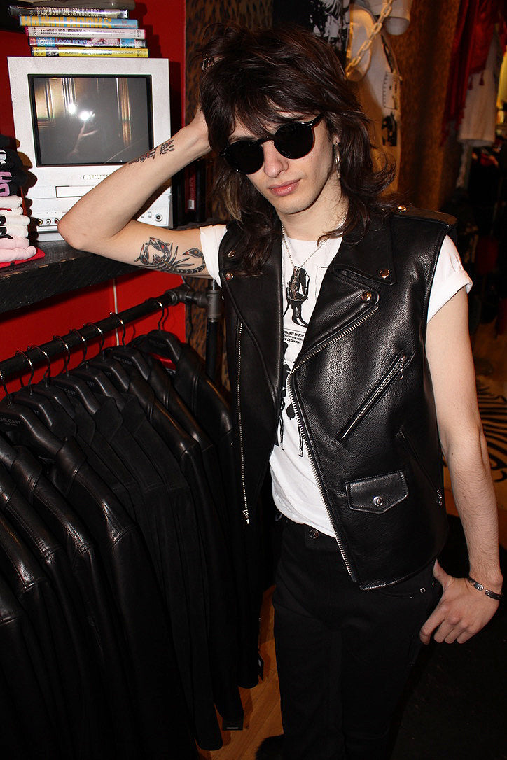 CROPPED BOWERY BLACK LEATHER VEST (MENS)