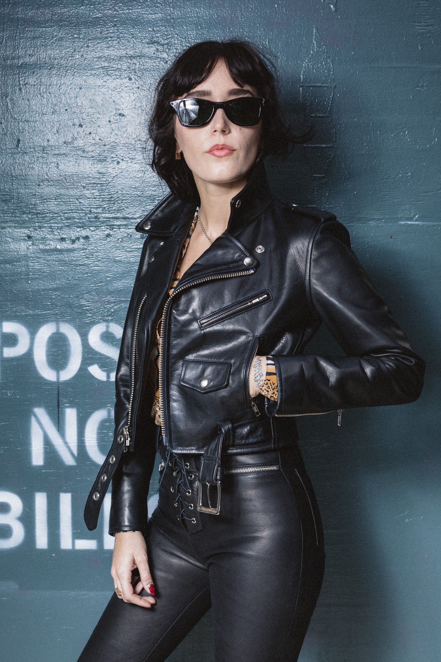 CROPPED BOWERY BLACK LEATHER JACKET (WOMENS)