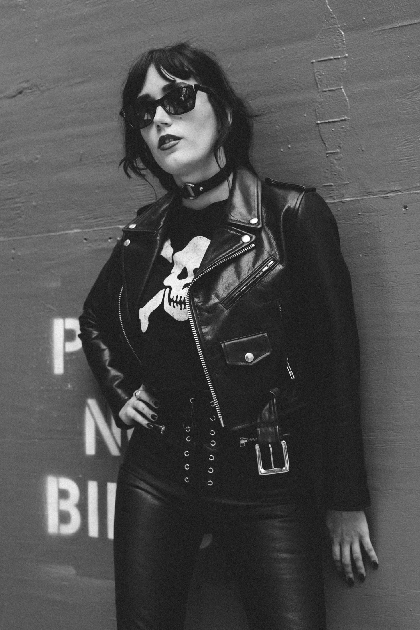 CROPPED BOWERY BLACK LEATHER JACKET (WOMENS)