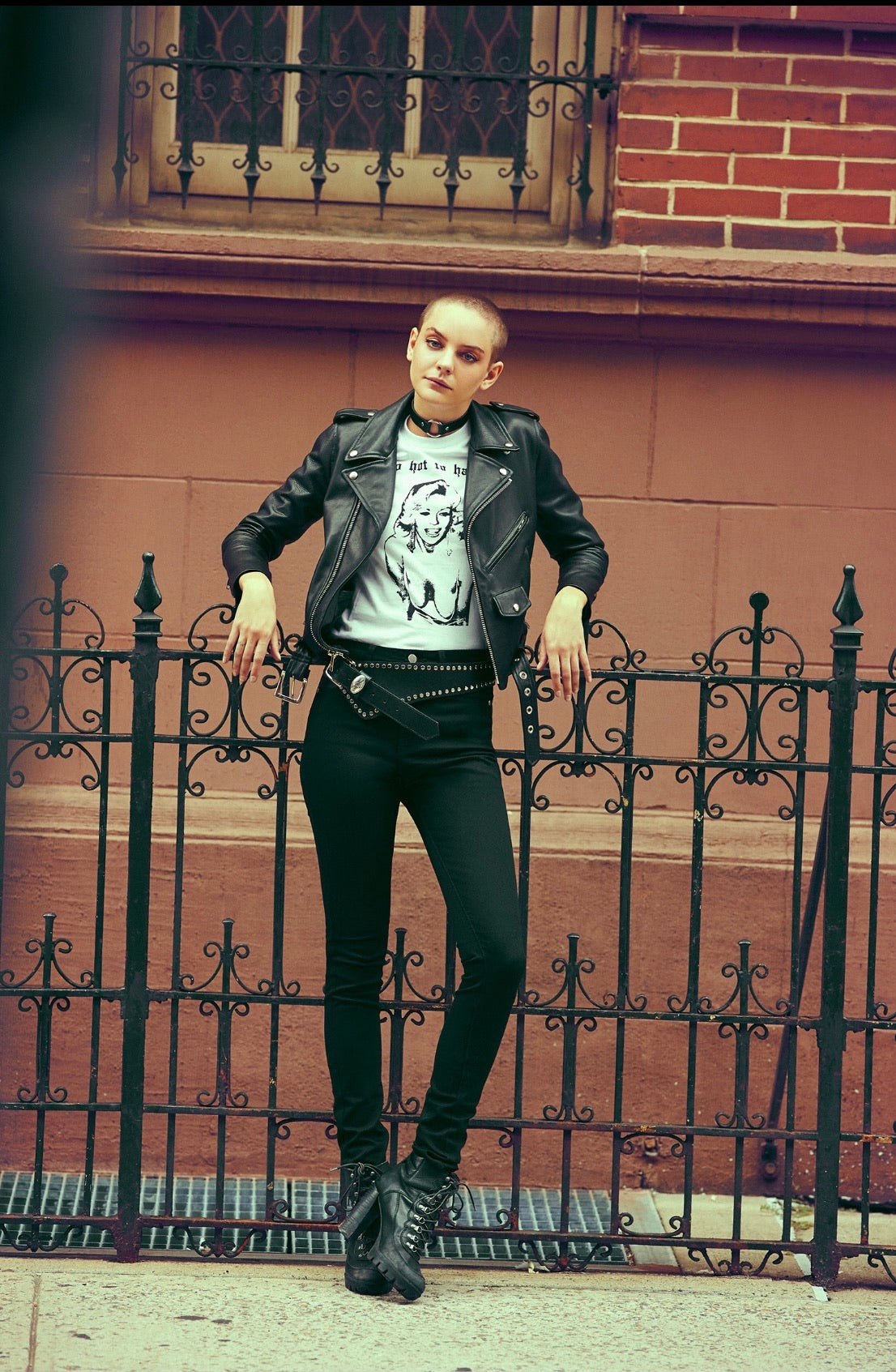 PIRATE LOVE BLACK LEATHER DOME STUDDED BELT