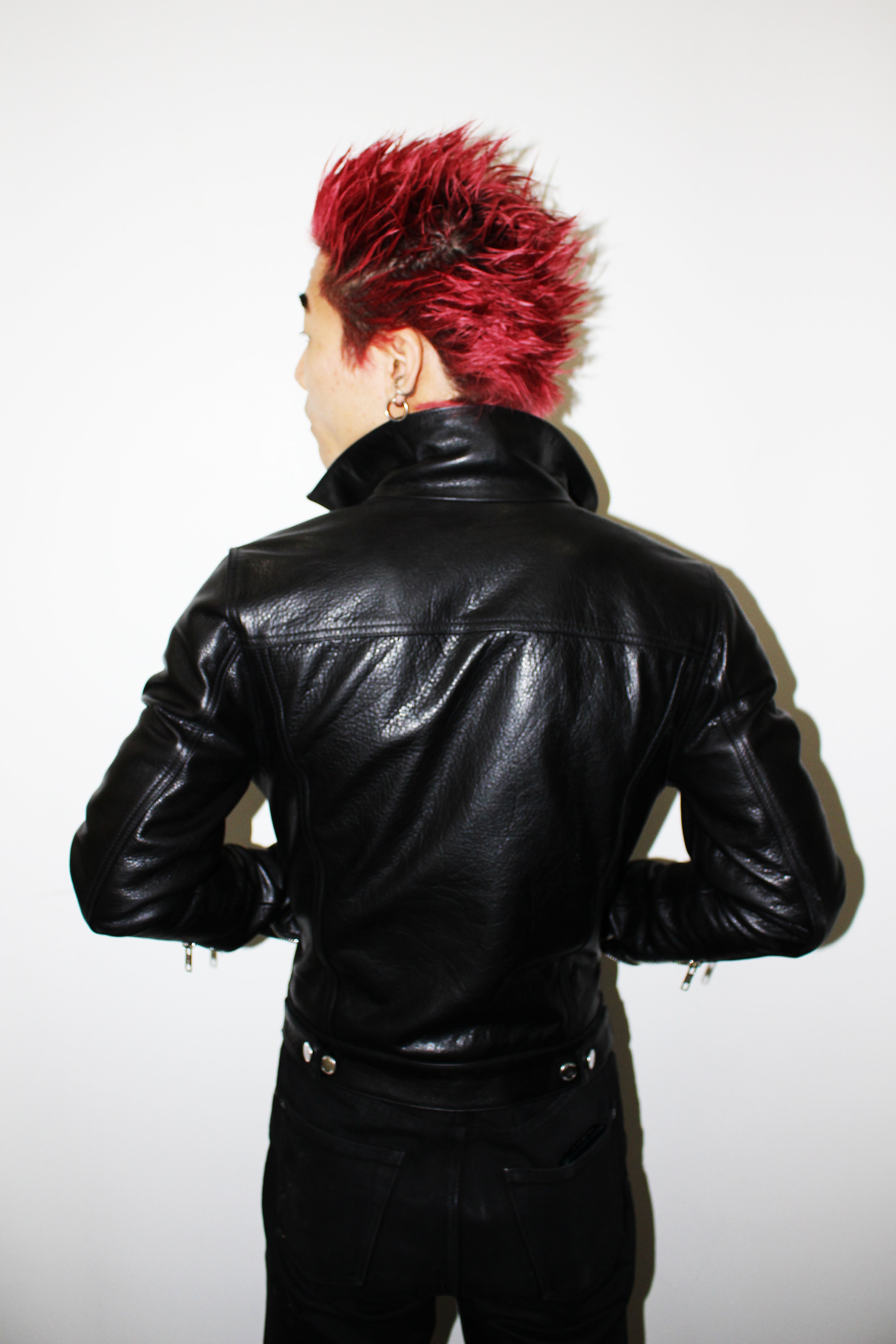 CROPPED SIXTY EIGHT LEATHER TRUCKER JACKET – THE CAST