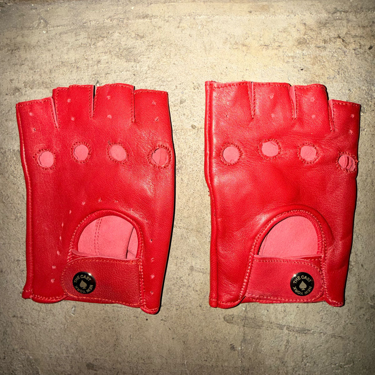 THE OUTSIDER Fingerless Red Leather Gloves (WOMENS)