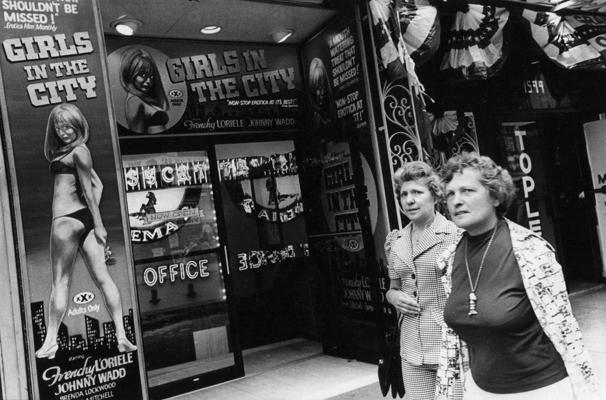 Godlis Streets *SIGNED*