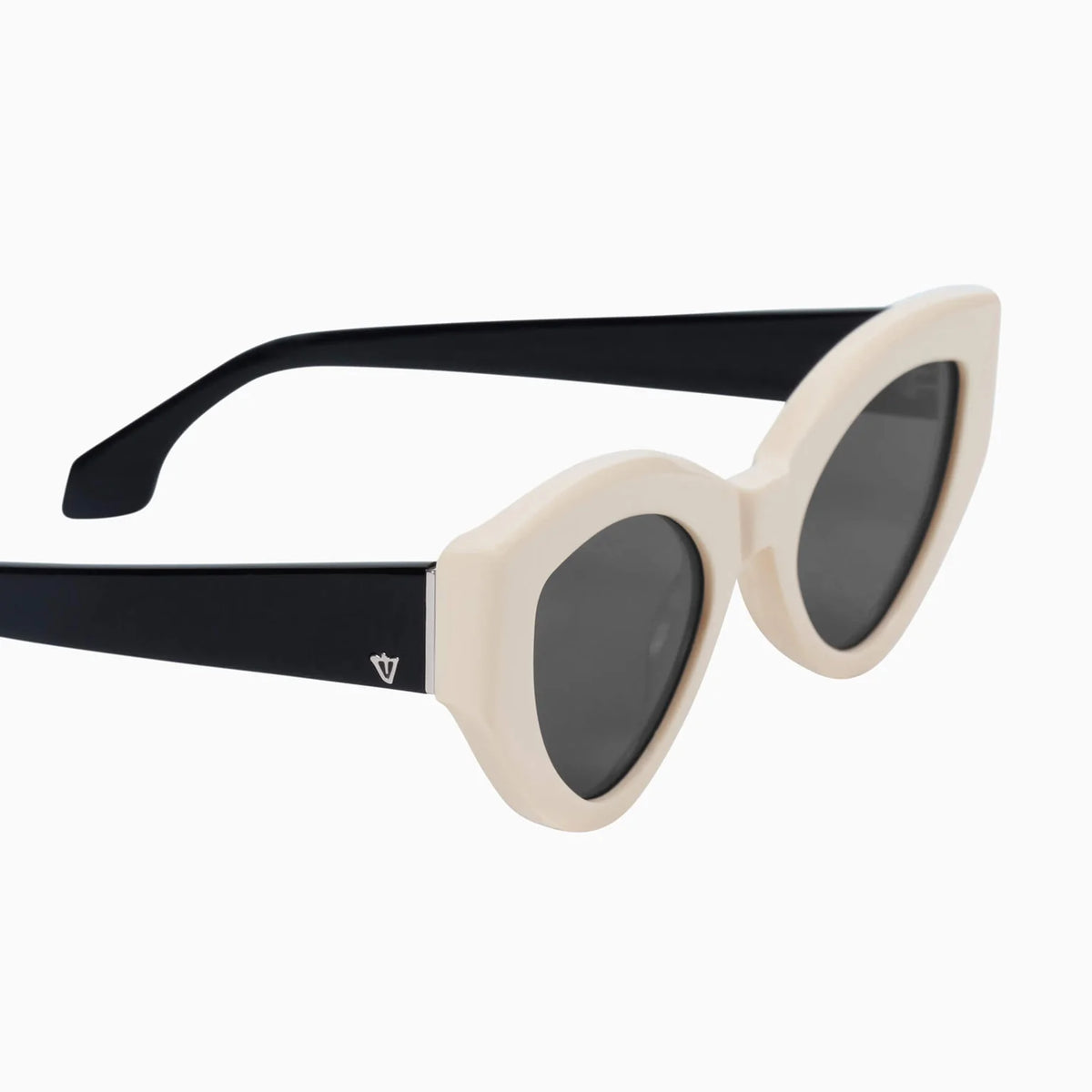 BONES - Cream w/Black Temples/Black Lens