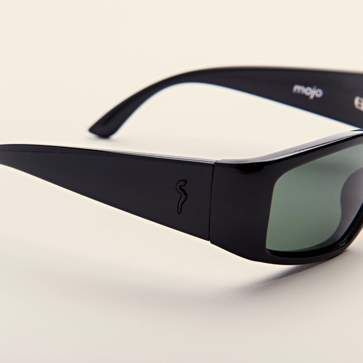 MOJO (Polarized G15)