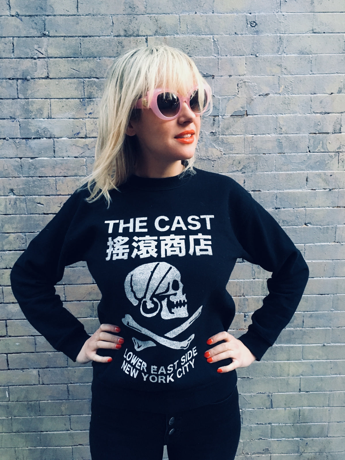 THE CAST NYC SKULL & CROSSBONES BLACK CREWNECK