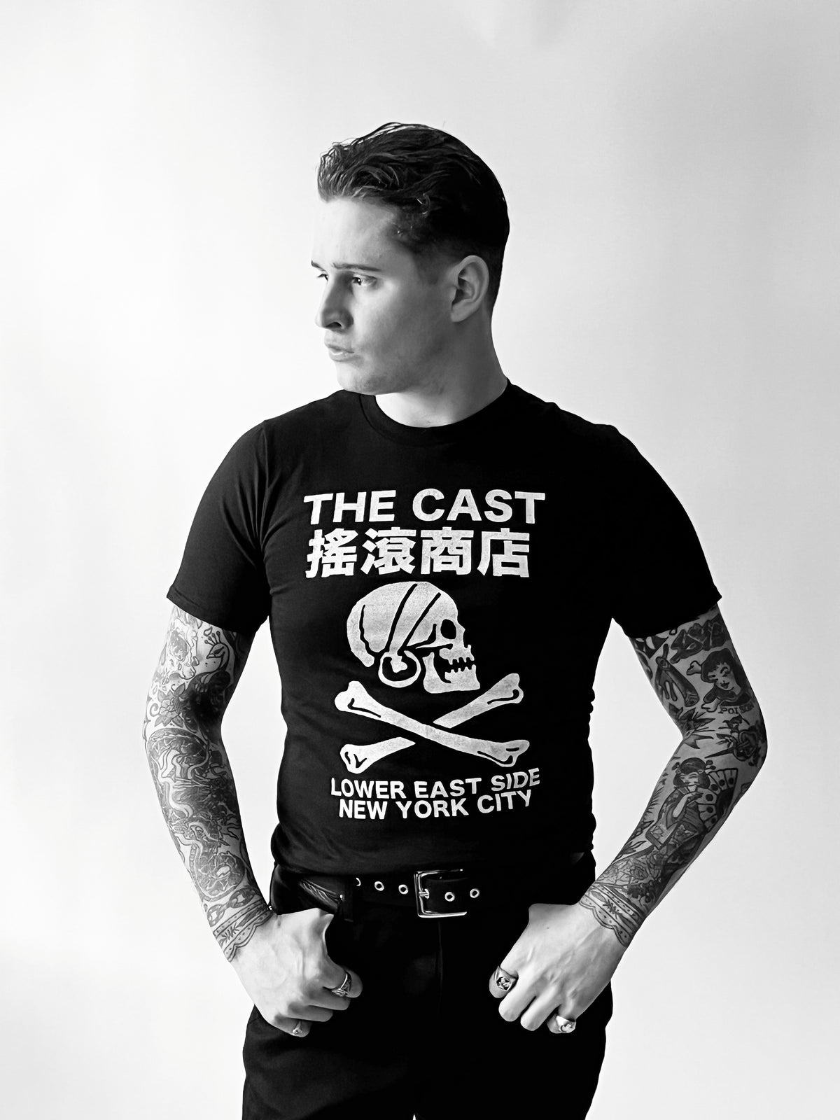 THE CAST NYC SKULL & CROSSBONES T-SHIRT - BLACK